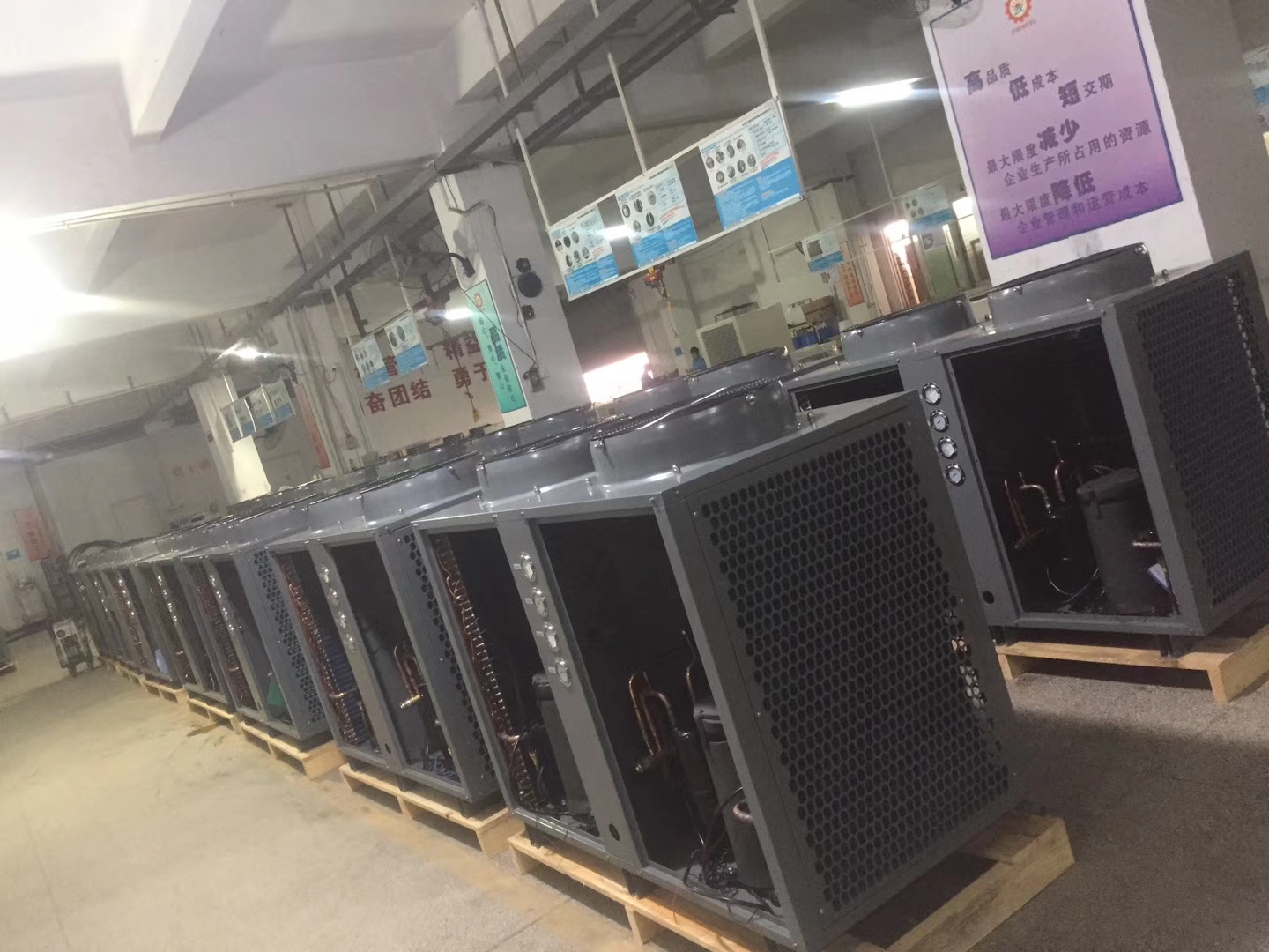 暖通師傅講大實(shí)話:千萬不要裝燃?xì)獗趻鞝t,家用空氣能采暖更安全